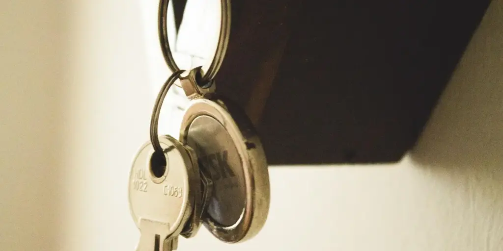 What Is the Spiritual Meaning of Everyday Objects in Dreams?