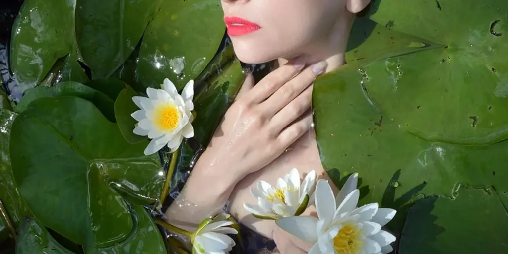 Mermaid Dream Meaning: Interpreting Symbols from the Deep